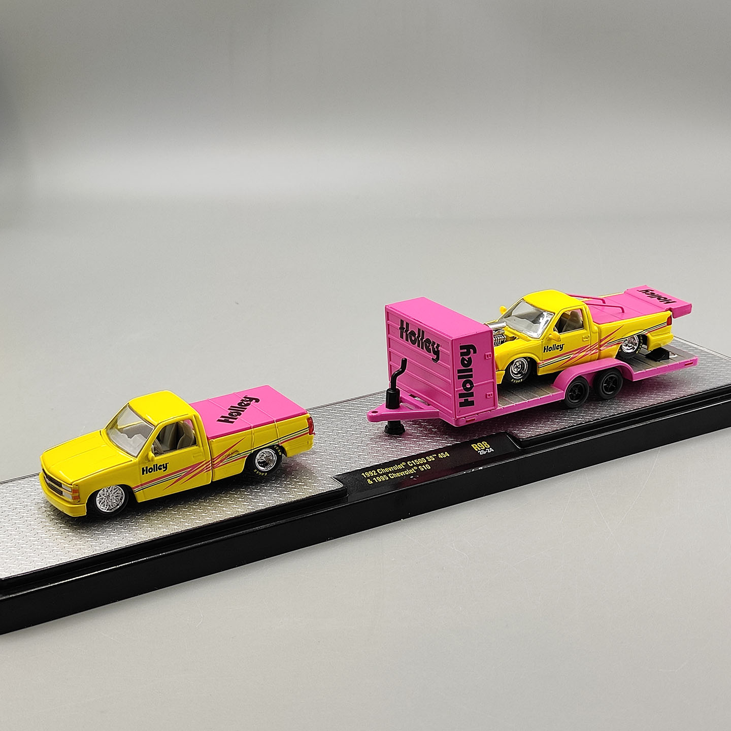 نماذج سيارات دييكاست M2 بمقياس - مراجعة Die Cast Car 1 64 وسعره